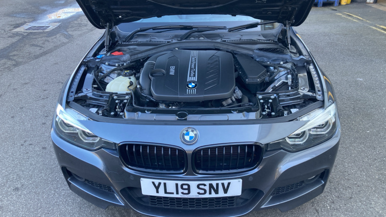 BMW 3 Series 330d xDrive M Sport Shadow Edition 5dr Step Auto Diesel Estate